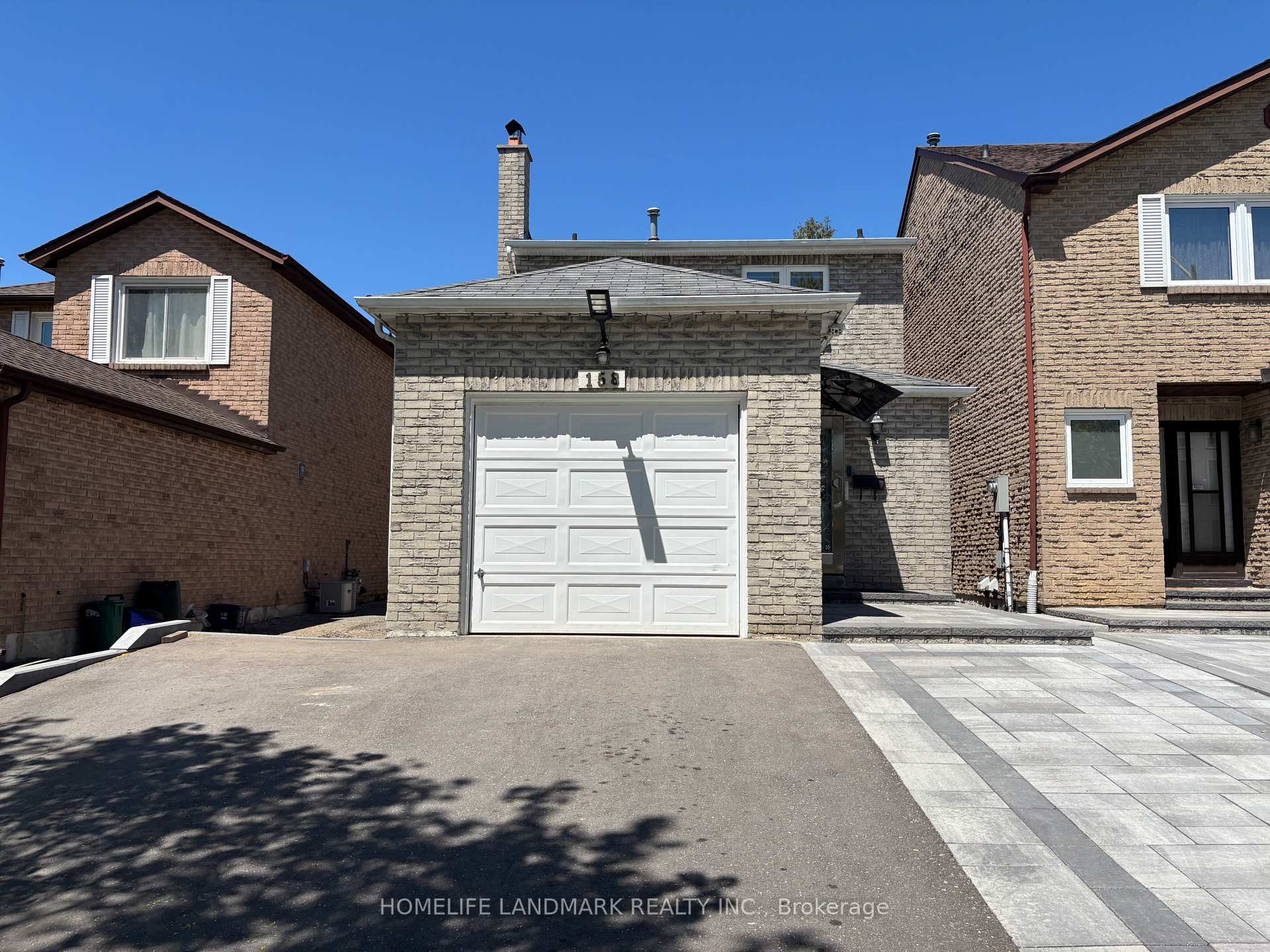 Front of 158 Markville Road