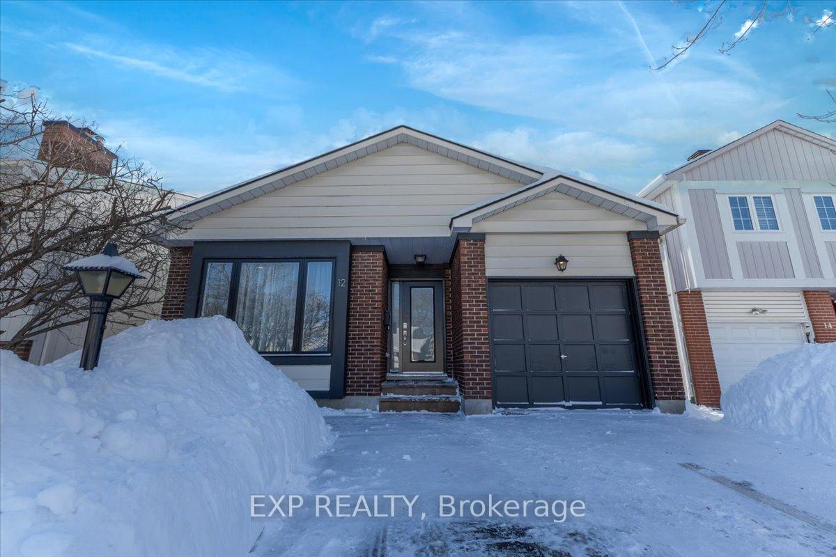 Photo 3 of 12 Harness Lane, Ottawa, Kanata - Bridlewood — HOMEH