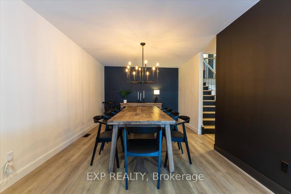 Photo 8 of 12 Harness Lane, Ottawa, Kanata - Bridlewood — HOMEH