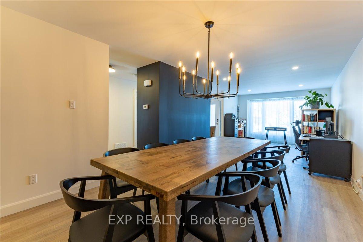 Photo 9 of 12 Harness Lane, Ottawa, Kanata - Bridlewood — HOMEH