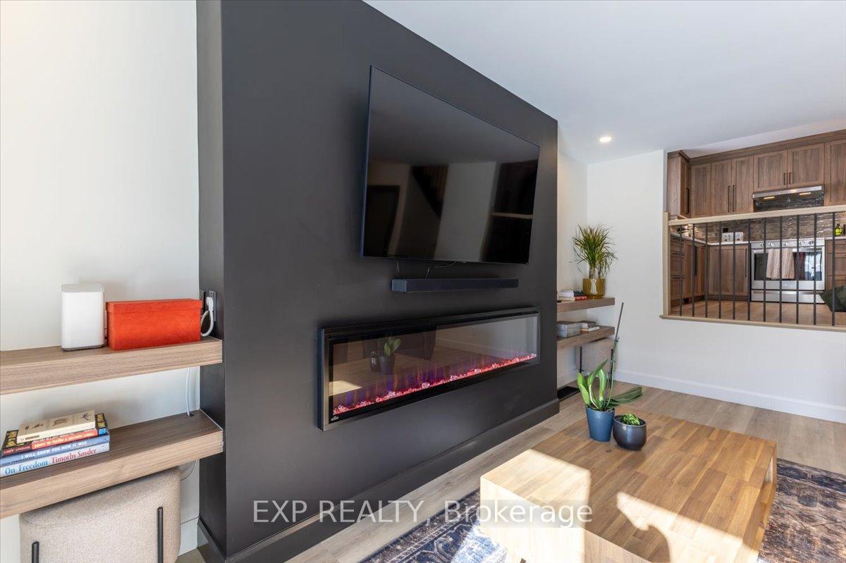 Photo 16 of 12 Harness Lane, Ottawa, Kanata - Bridlewood — HOMEH