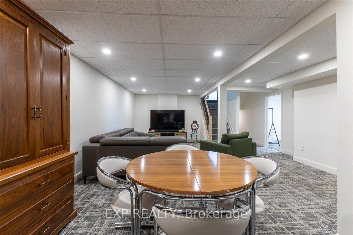 Photo 29 of 12 Harness Lane, Ottawa, Kanata - Bridlewood — HOMEH