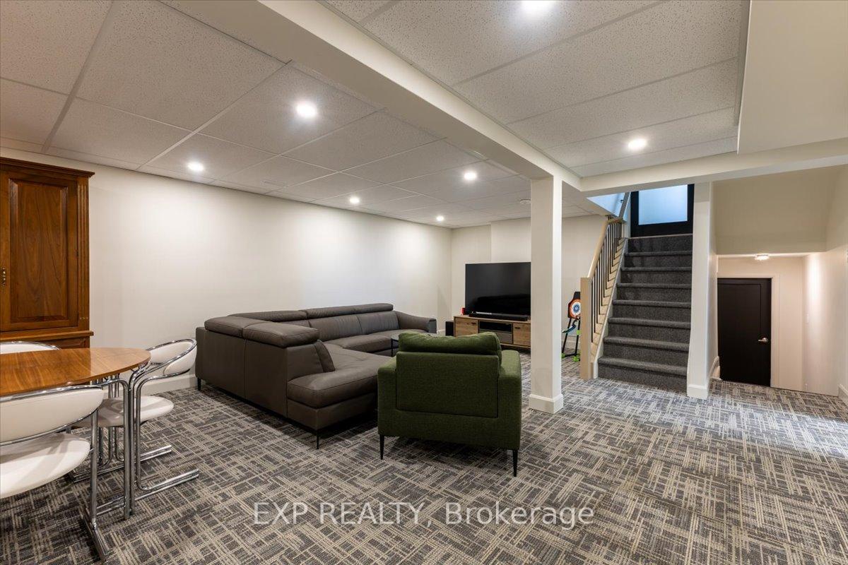 Photo 30 of 12 Harness Lane, Ottawa, Kanata - Bridlewood — HOMEH