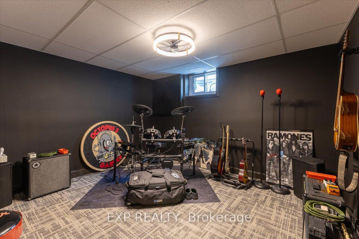Photo 32 of 12 Harness Lane, Ottawa, Kanata - Bridlewood — HOMEH
