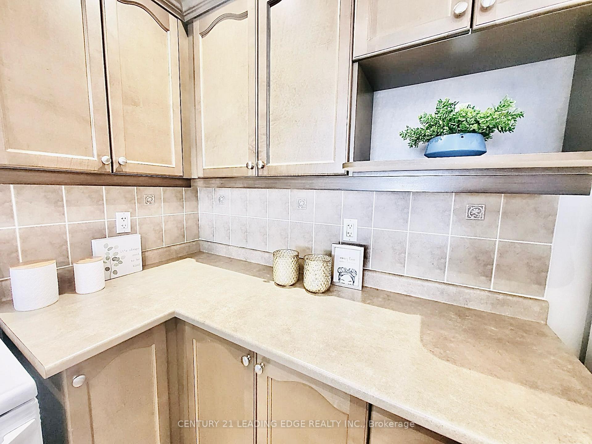 Photo 5 of 2909 Bur Oak Avenue, Markham, Cornell — HOMEH
