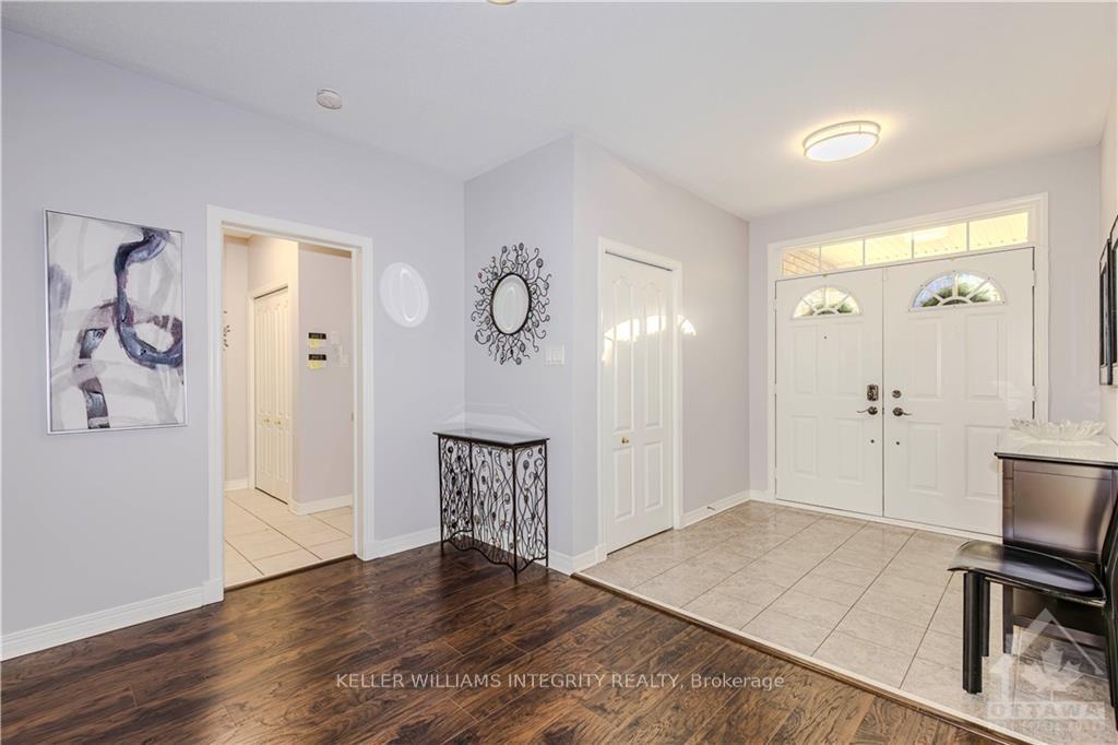Photo 3 of 72 Kenins Crescent, Ottawa, Kanata - Kanata Lakes/Heritage Hills — HOMEH