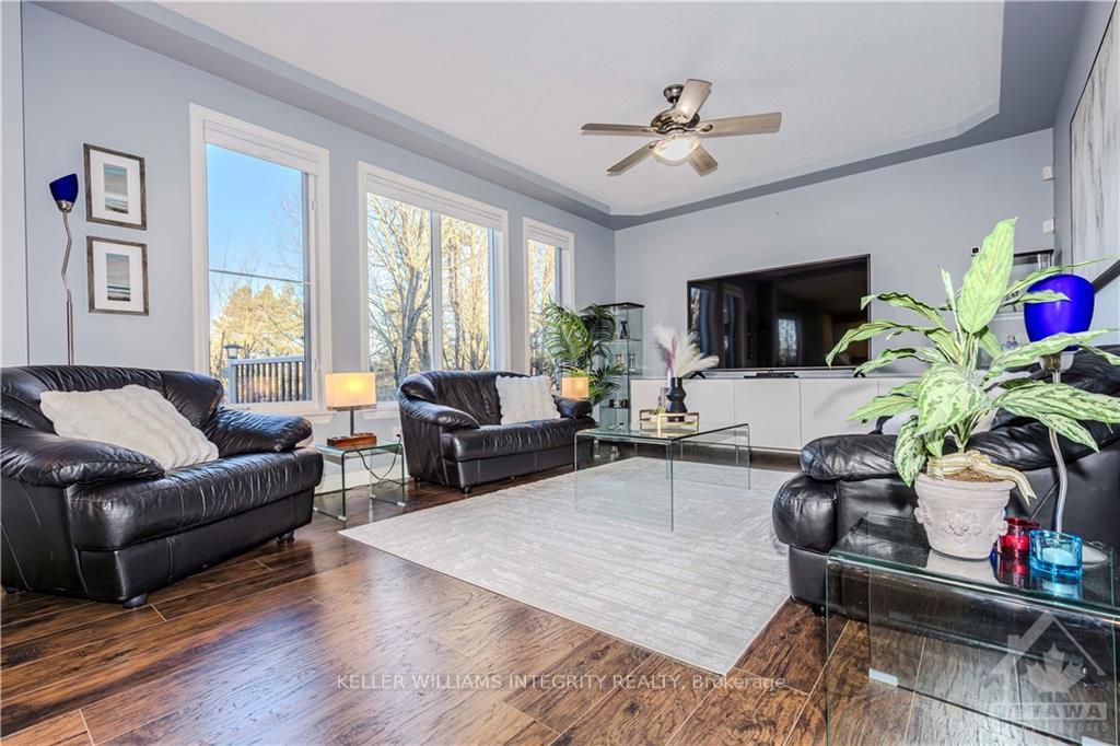 Photo 15 of 72 Kenins Crescent, Ottawa, Kanata - Kanata Lakes/Heritage Hills — HOMEH