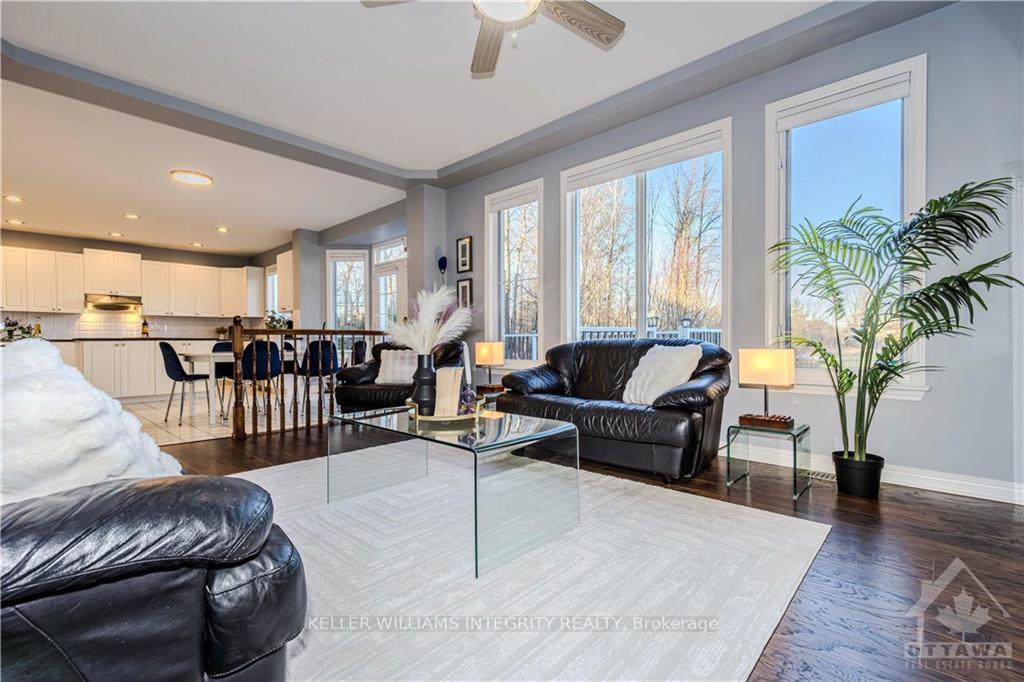 Photo 16 of 72 Kenins Crescent, Ottawa, Kanata - Kanata Lakes/Heritage Hills — HOMEH