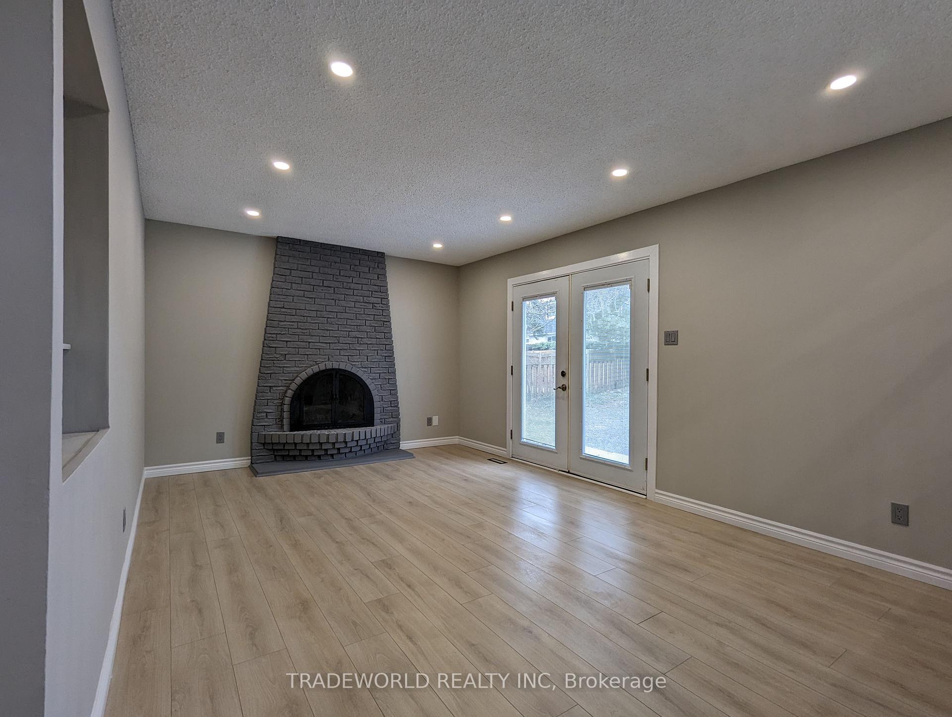 Photo 4 of Unit Main, 71 Ramona Boulevard, Markham, Markham Village — HOMEH