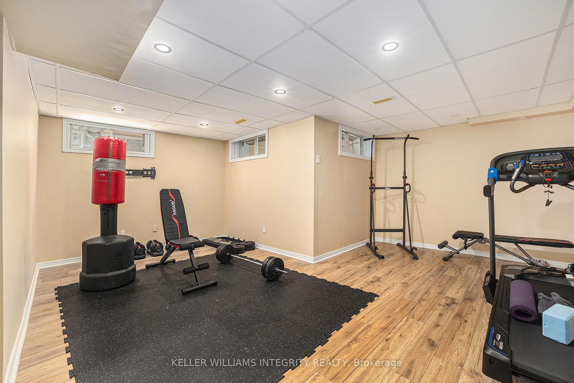 Photo 16 of 16 Woliston Crescent, Ottawa, Kanata - Morgan's Grant/South March — HOMEH