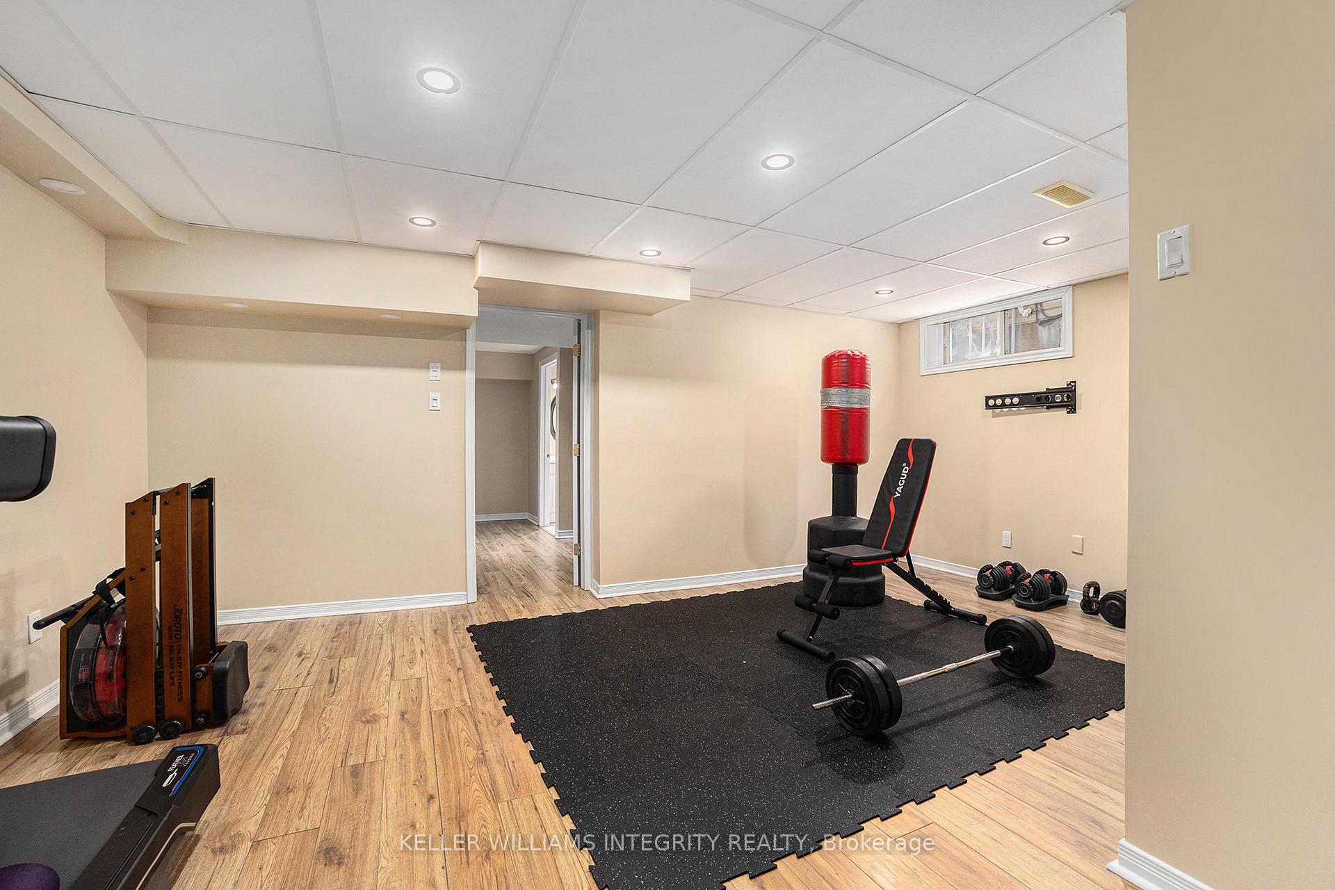 Photo 17 of 16 Woliston Crescent, Ottawa, Kanata - Morgan's Grant/South March — HOMEH