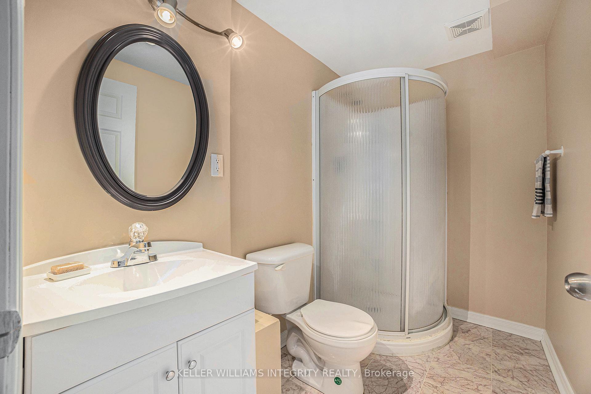 Photo 18 of 16 Woliston Crescent, Ottawa, Kanata - Morgan's Grant/South March — HOMEH