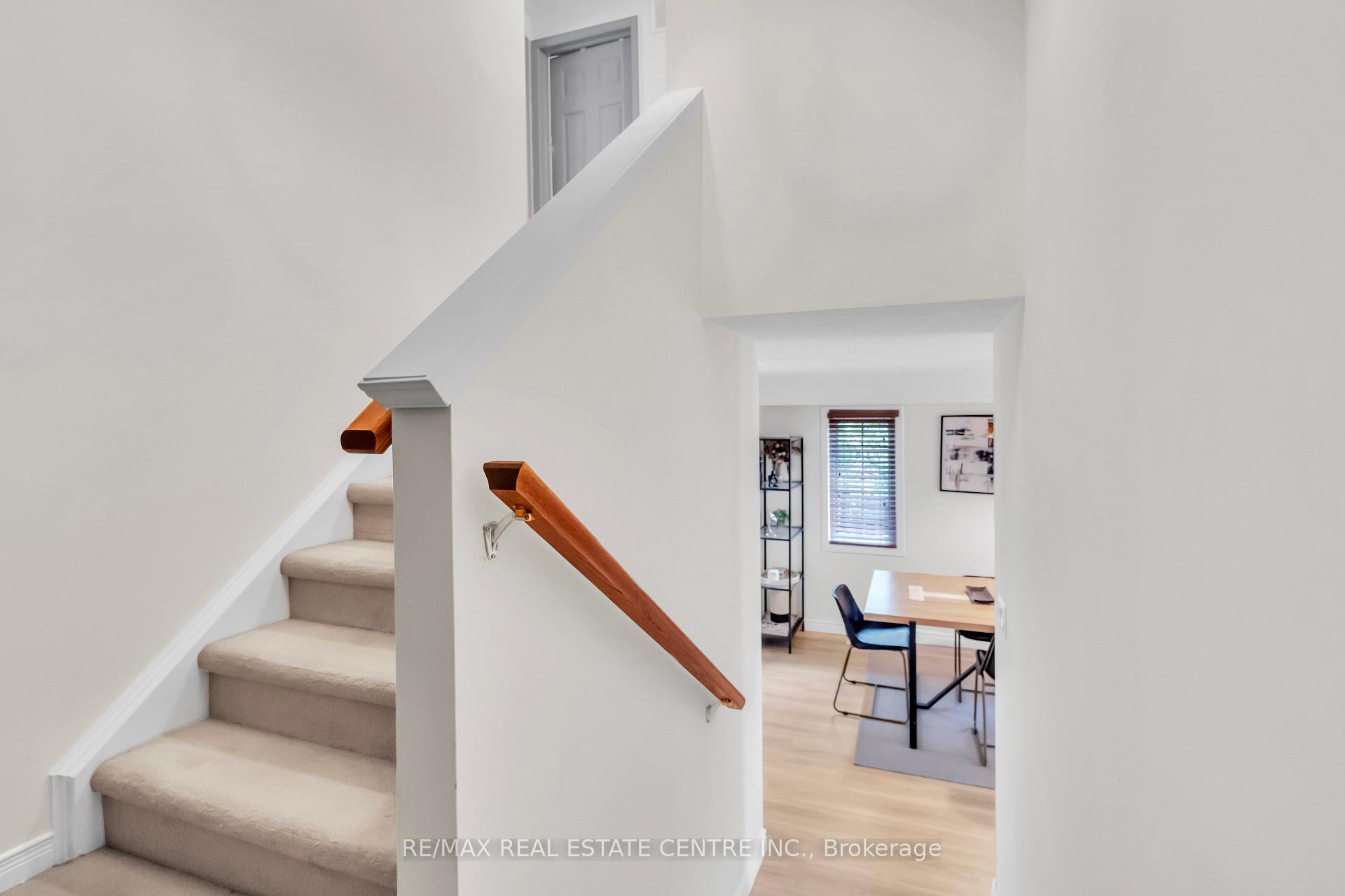 Photo 12 of 51 Madeleine Street N, Kitchener — HOMEH
