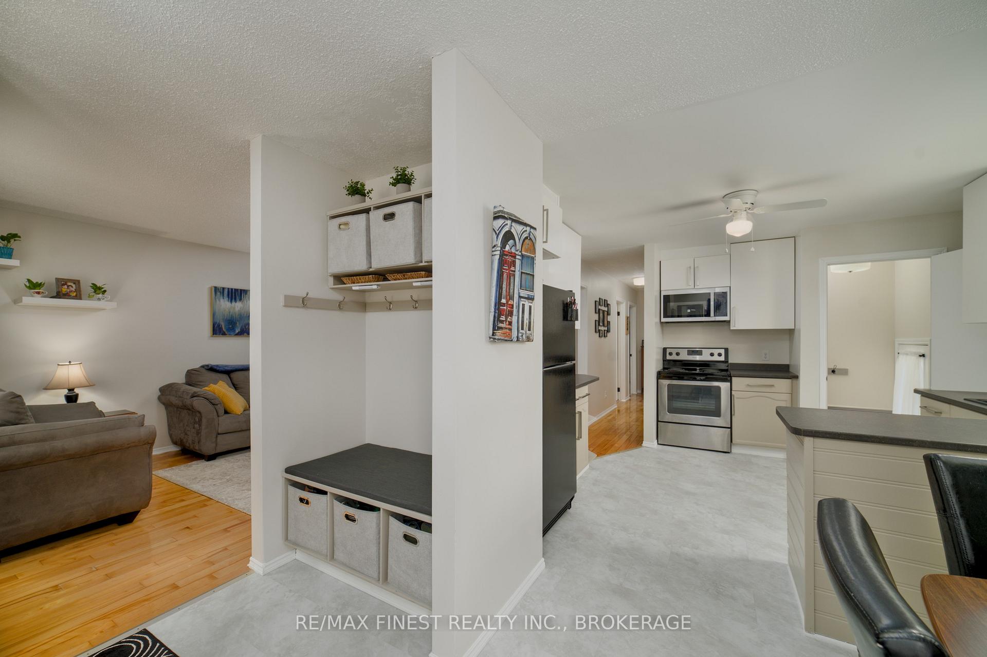 Photo 7 of 23 Dauphin Avenue, Kingston, Rideau — HOMEH