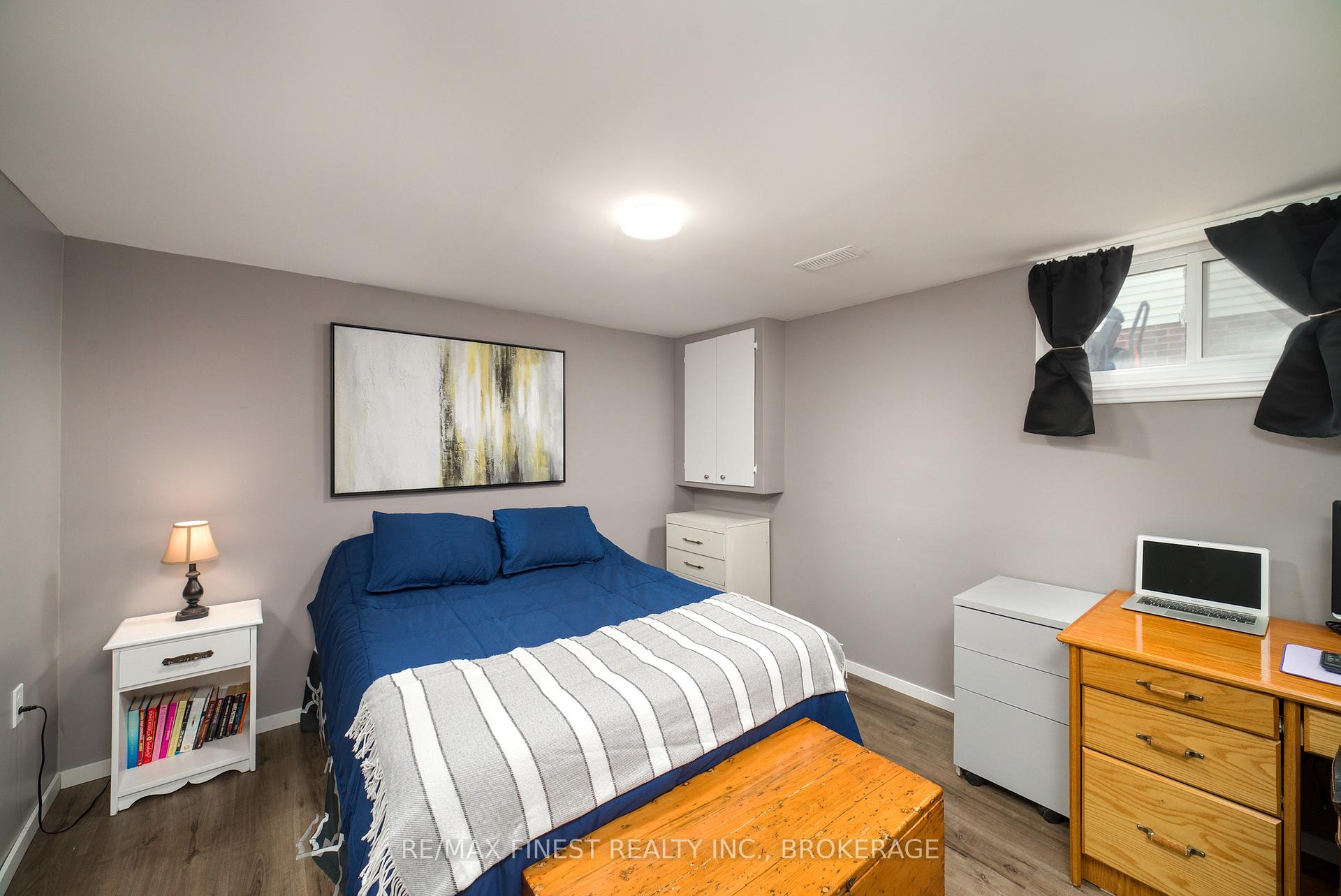 Photo 21 of 23 Dauphin Avenue, Kingston, Rideau — HOMEH