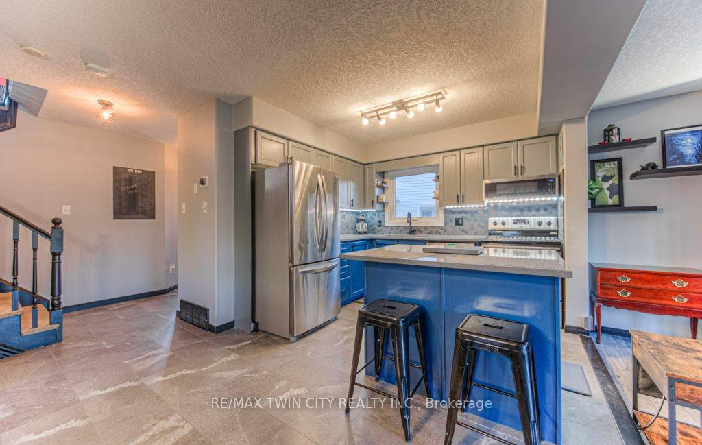 Photo 19 of 205 Prosperity Drive, Kitchener — HOMEH