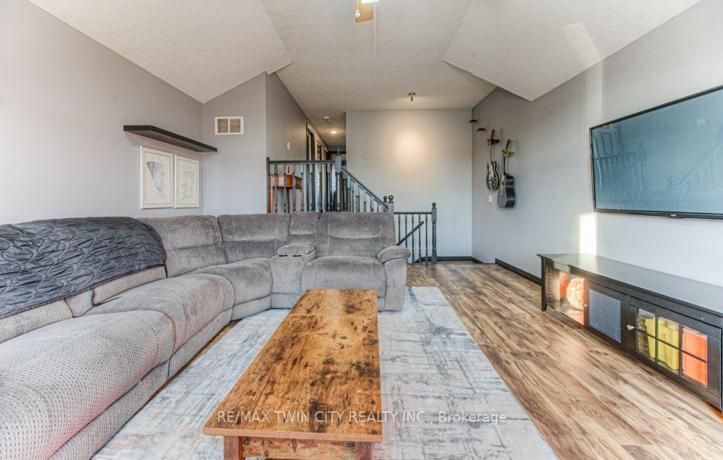 Photo 23 of 205 Prosperity Drive, Kitchener — HOMEH