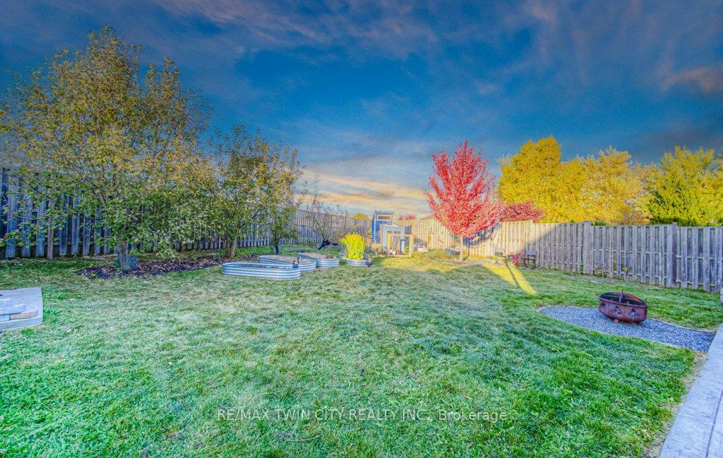 Photo 37 of 205 Prosperity Drive, Kitchener — HOMEH