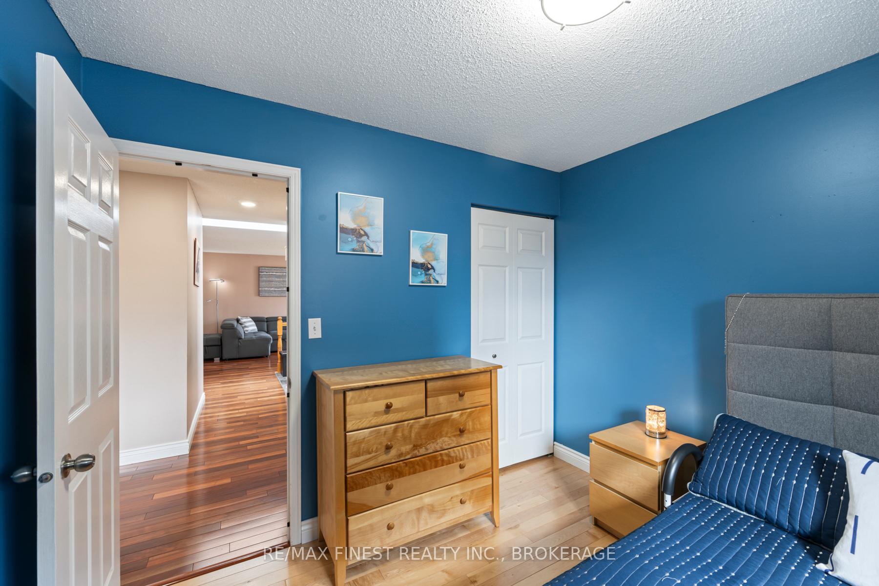 Photo 12 of 525 Citation Crescent, Kingston, City Southwest — HOMEH