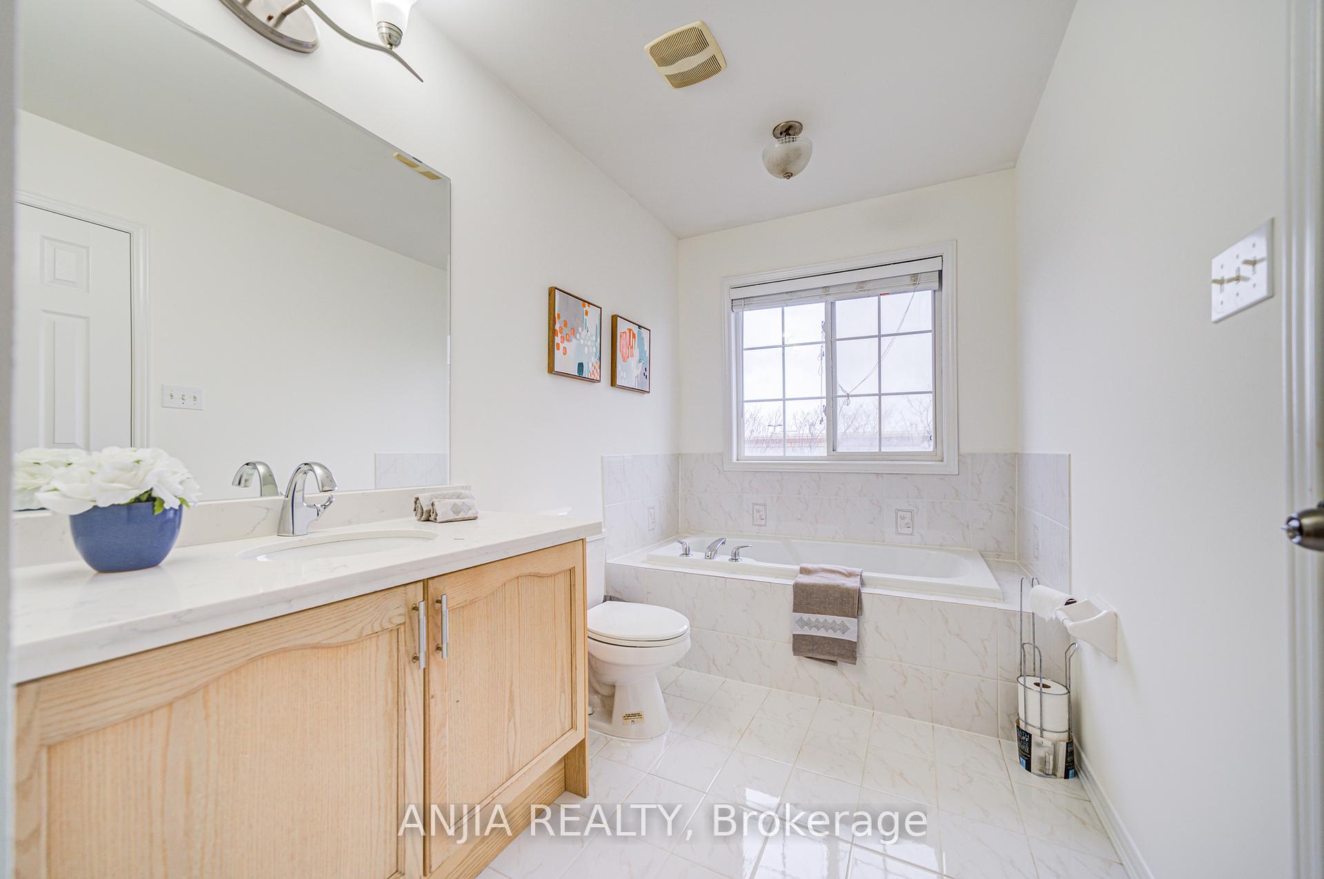Photo 40 of 5 Hartmoor Street, Markham, Wismer — HOMEH