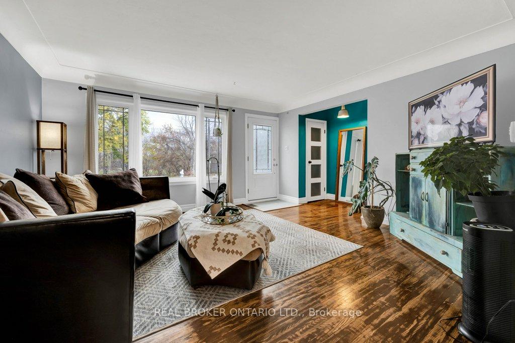 Photo 2 of 222 Mausser Avenue, Kitchener — HOMEH