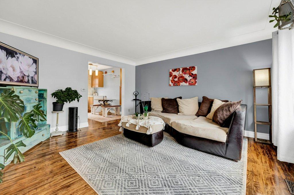 Photo 3 of 222 Mausser Avenue, Kitchener — HOMEH
