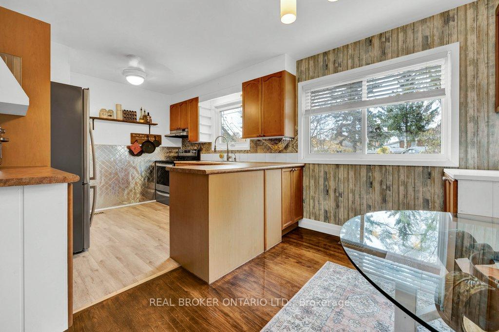 Photo 5 of 222 Mausser Avenue, Kitchener — HOMEH