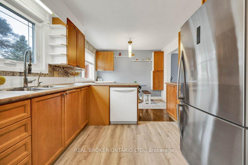 Photo 7 of 222 Mausser Avenue, Kitchener — HOMEH