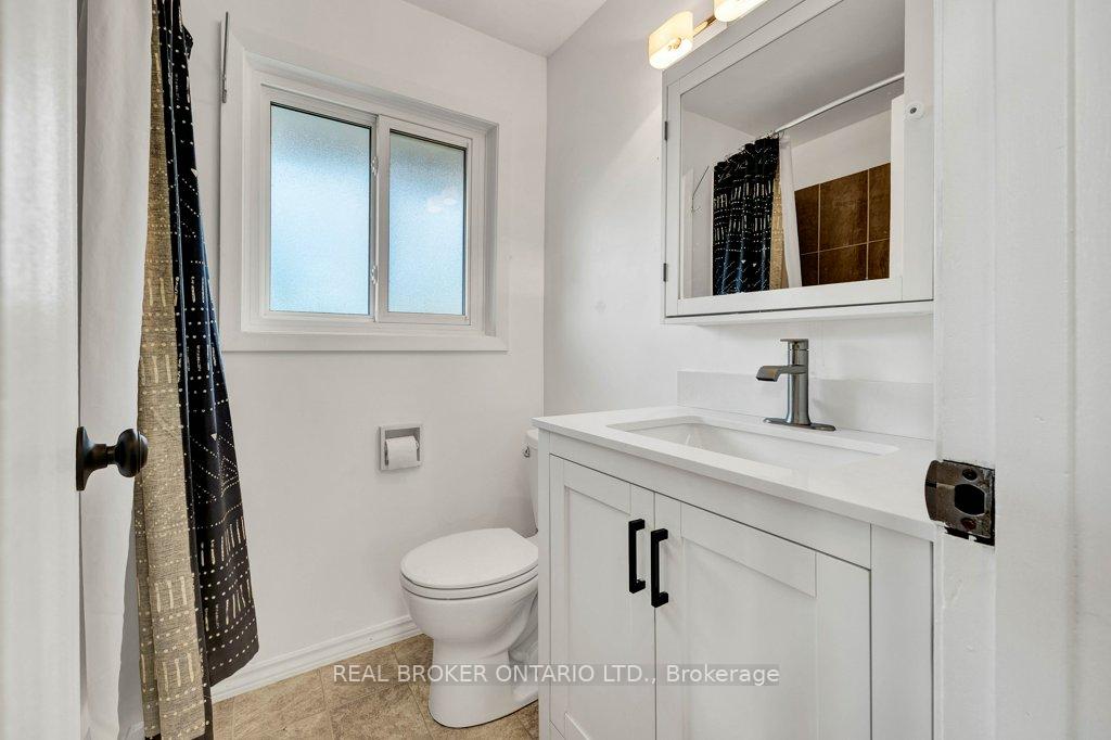 Photo 10 of 222 Mausser Avenue, Kitchener — HOMEH