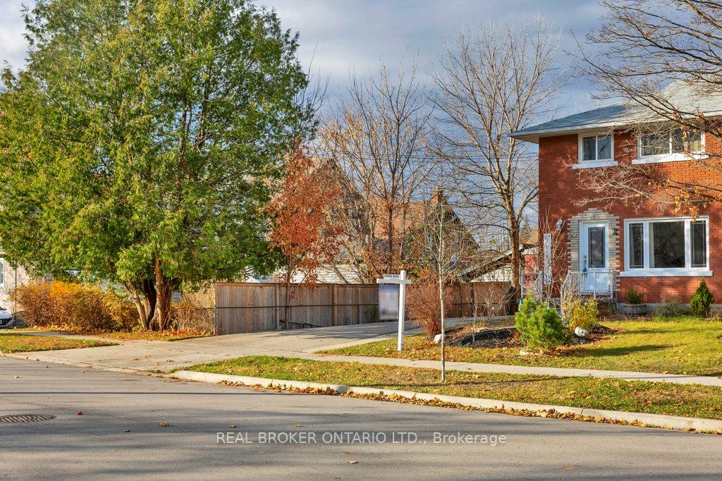 Photo 26 of 222 Mausser Avenue, Kitchener — HOMEH