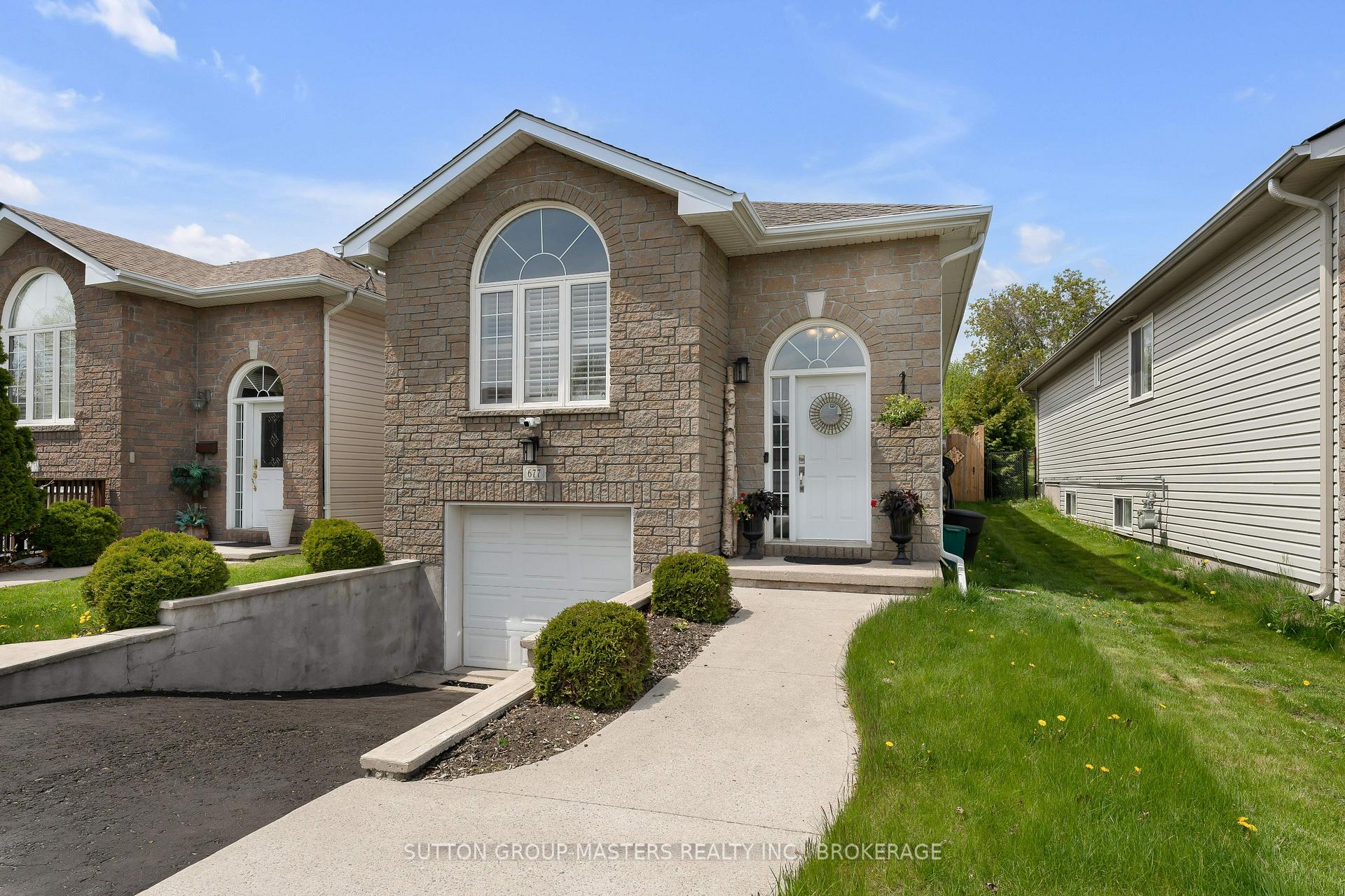 Photo 2 of 677 Tanner Drive, Kingston, East Gardiners Rd — HOMEH