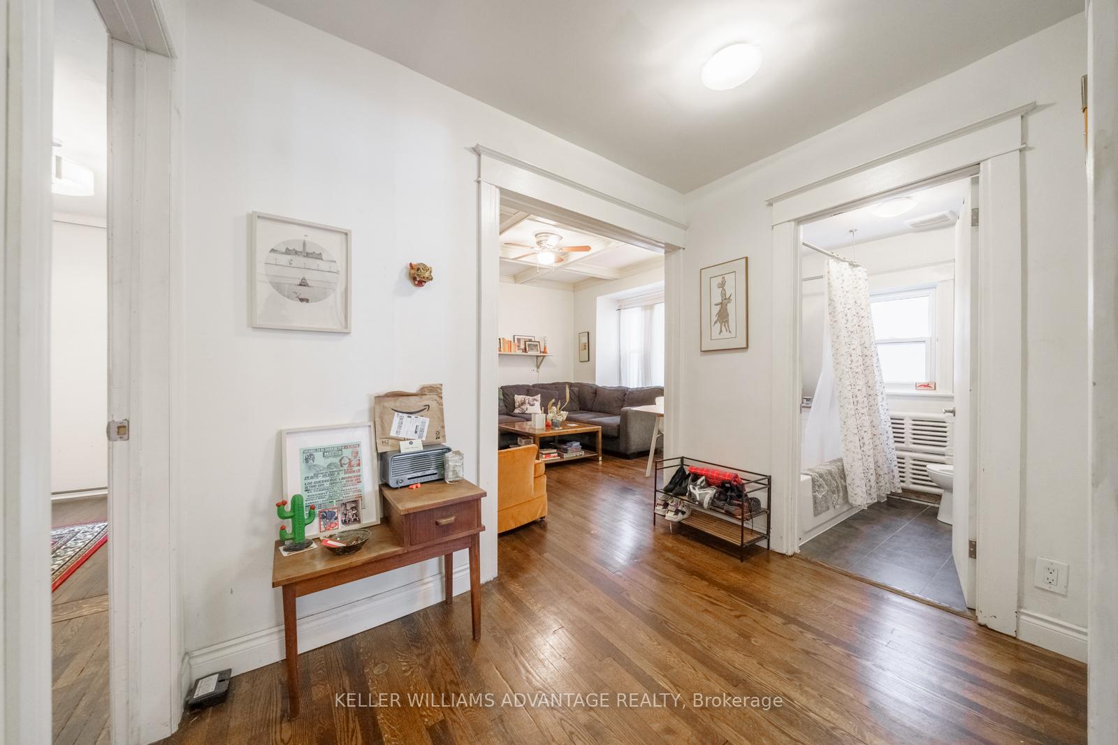 Photo 3 of Unit main, 11 Proctor Boulevard, Hamilton, Gibson — HOMEH