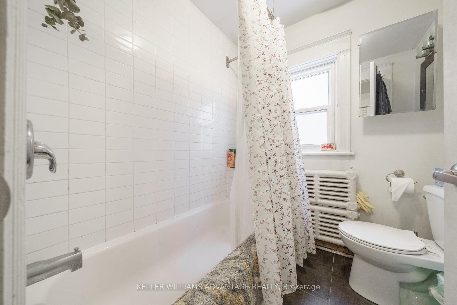 Photo 6 of Unit main, 11 Proctor Boulevard, Hamilton, Gibson — HOMEH