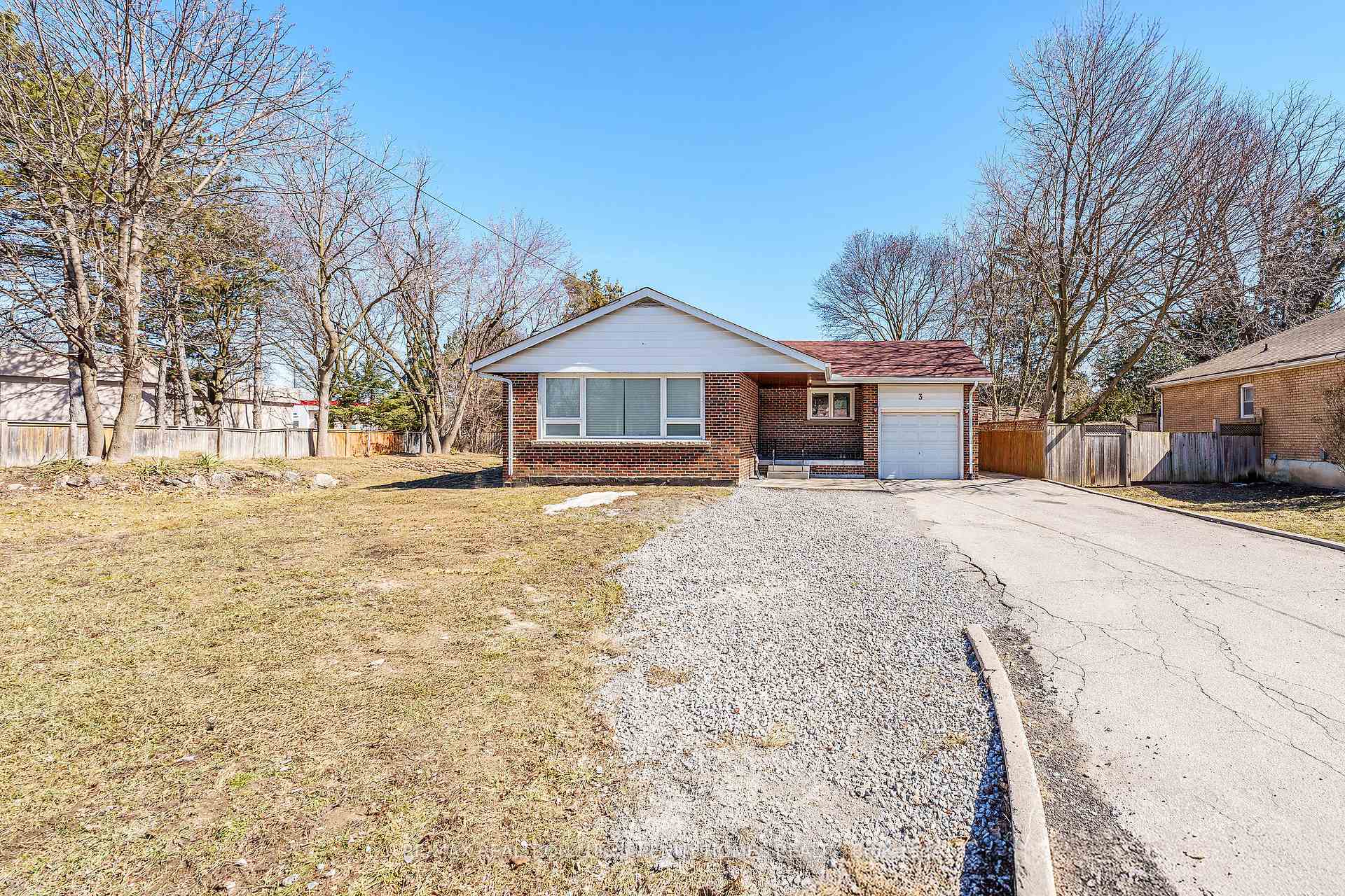 Photo 2 of 3 Grandview Boulevard, Markham, Bullock — HOMEH