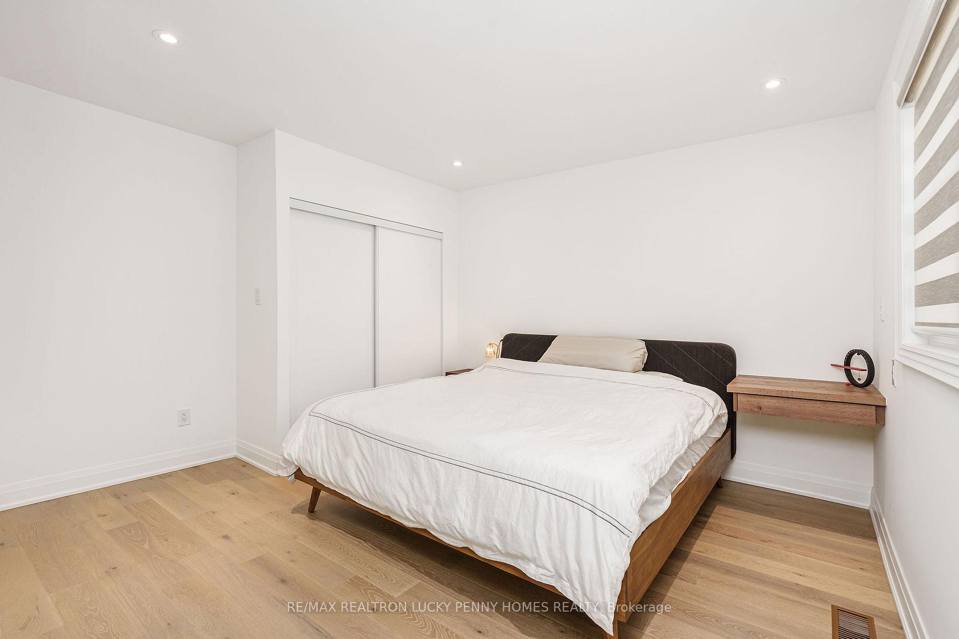 Photo 14 of 3 Grandview Boulevard, Markham, Bullock — HOMEH