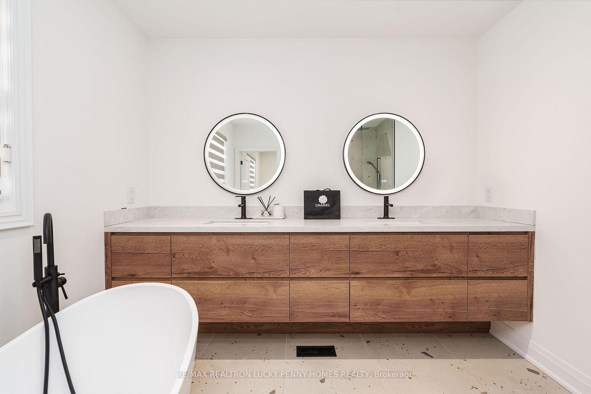 Photo 16 of 3 Grandview Boulevard, Markham, Bullock — HOMEH