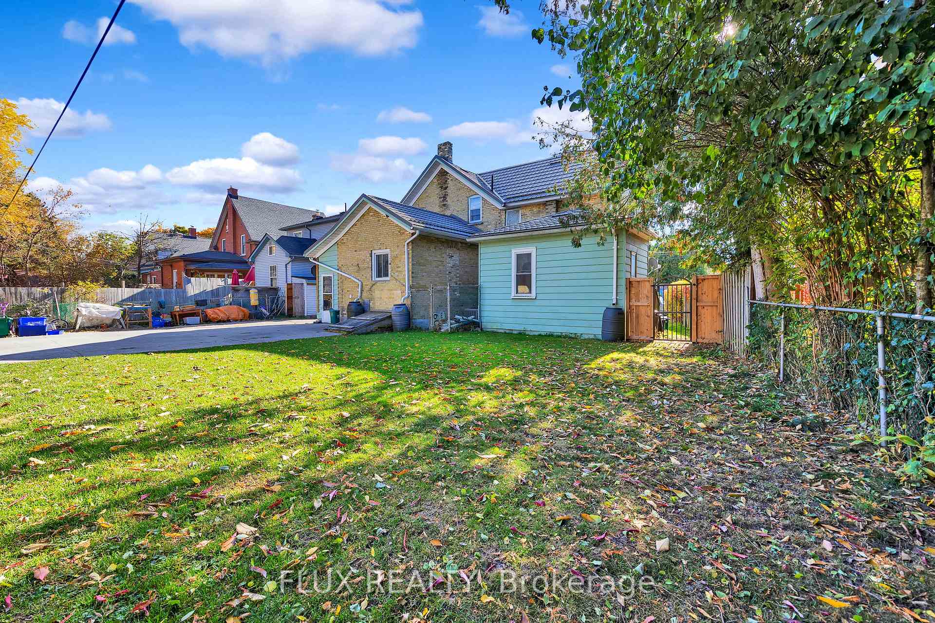 Photo 6 of 102-104 Blucher Street, Kitchener — HOMEH