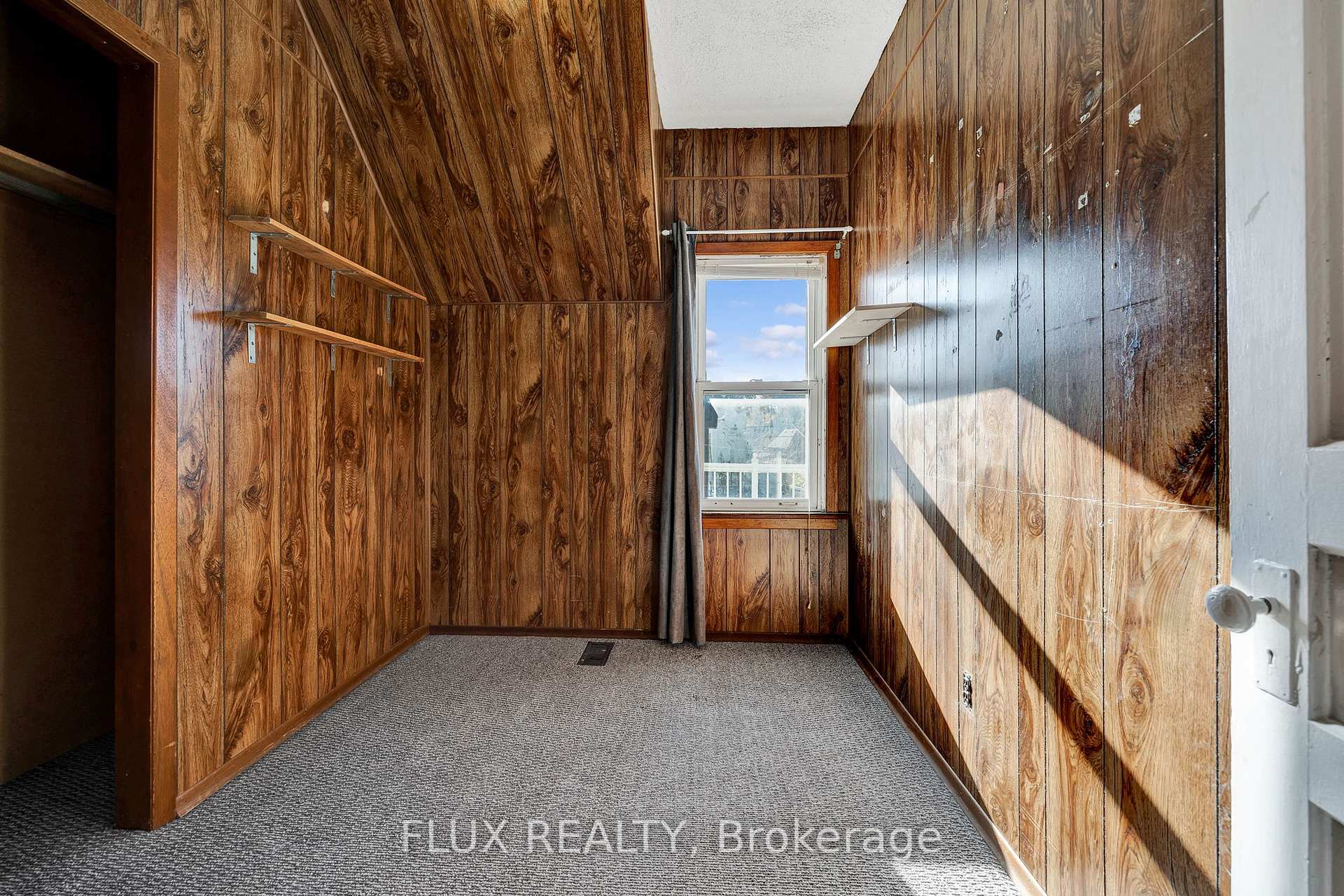 Photo 15 of 102-104 Blucher Street, Kitchener — HOMEH