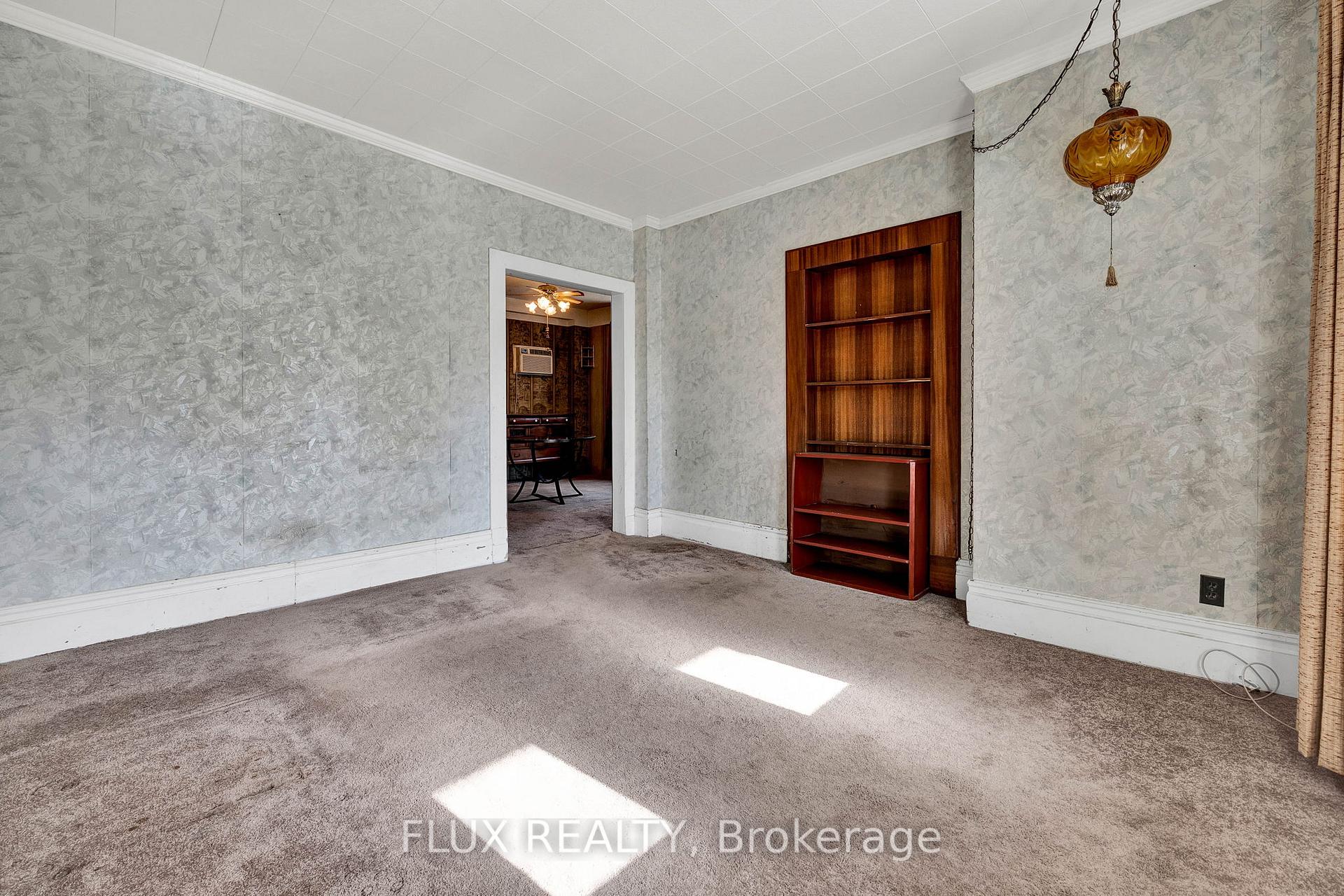 Photo 26 of 102-104 Blucher Street, Kitchener — HOMEH