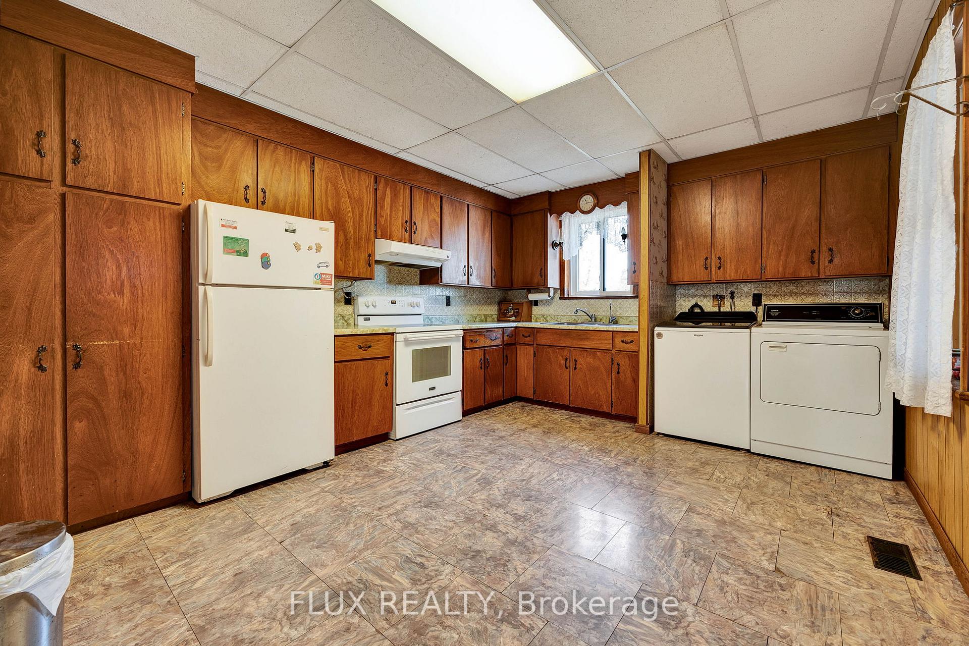 Photo 27 of 102-104 Blucher Street, Kitchener — HOMEH