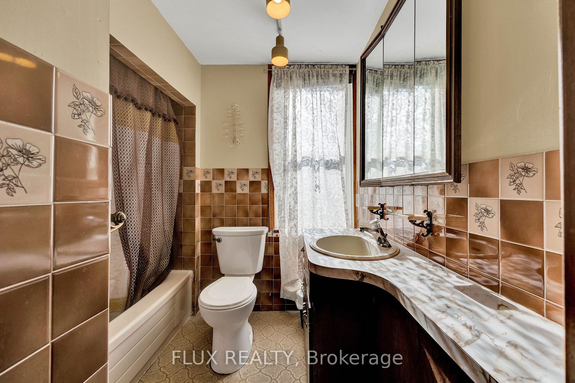 Photo 30 of 102-104 Blucher Street, Kitchener — HOMEH