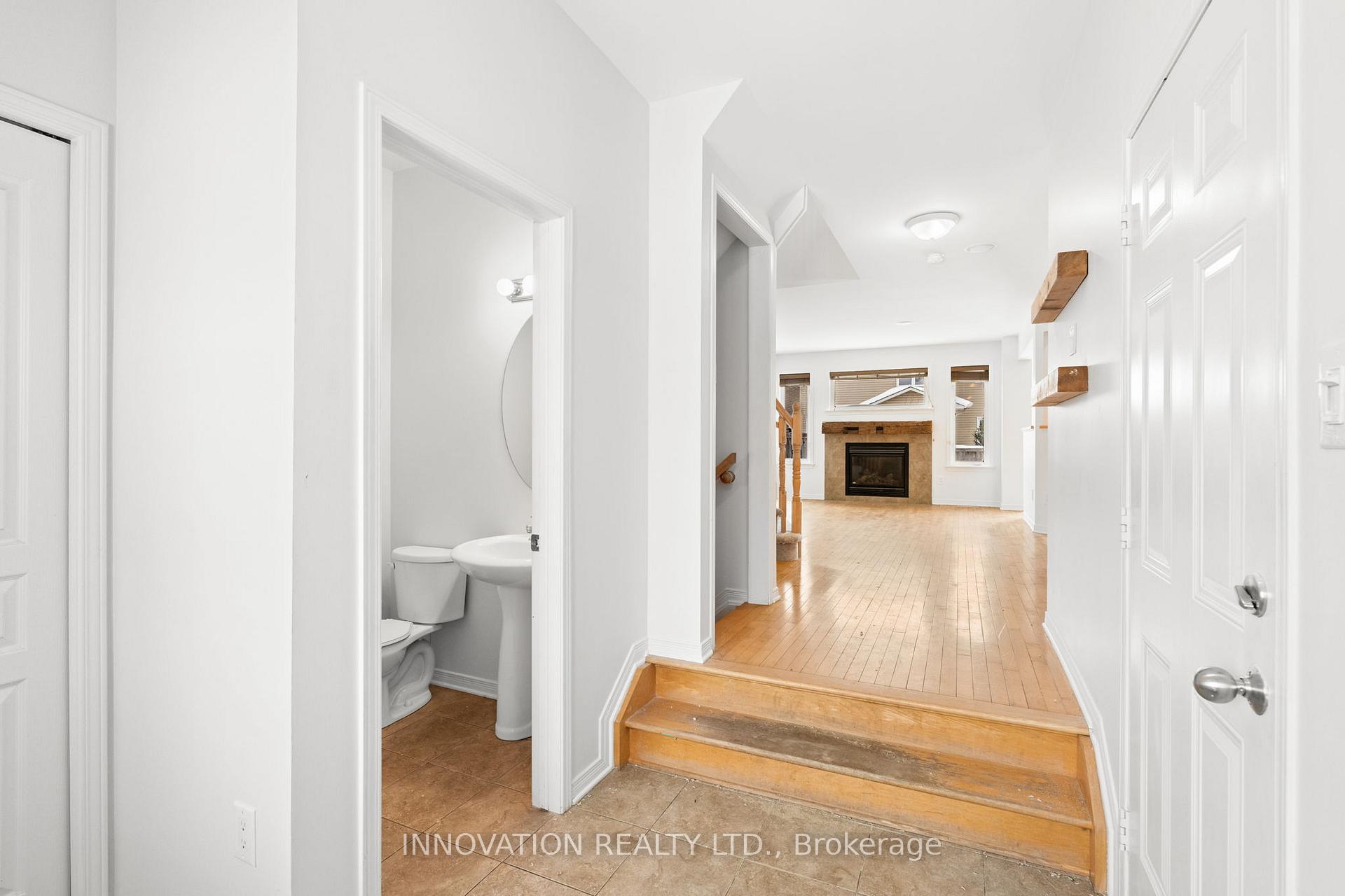 Photo 3 of 520 Fordell Avenue, Ottawa, Kanata - Morgan's Grant/South March — HOMEH