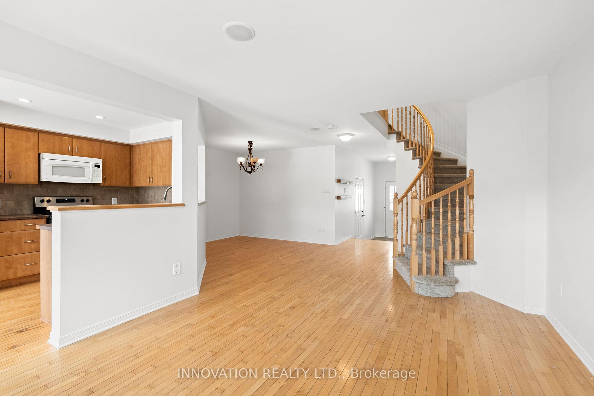 Photo 11 of 520 Fordell Avenue, Ottawa, Kanata - Morgan's Grant/South March — HOMEH