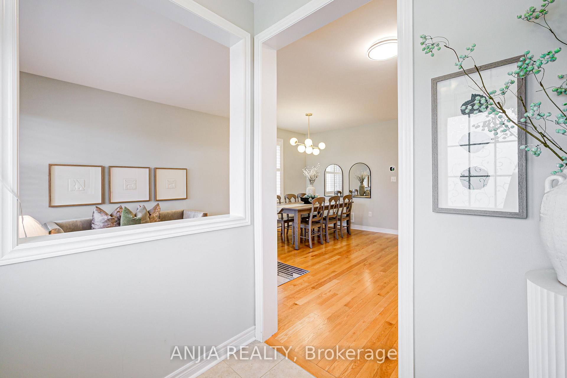 Photo 6 of 9 Desjardin Drive, Markham, Greensborough — HOMEH