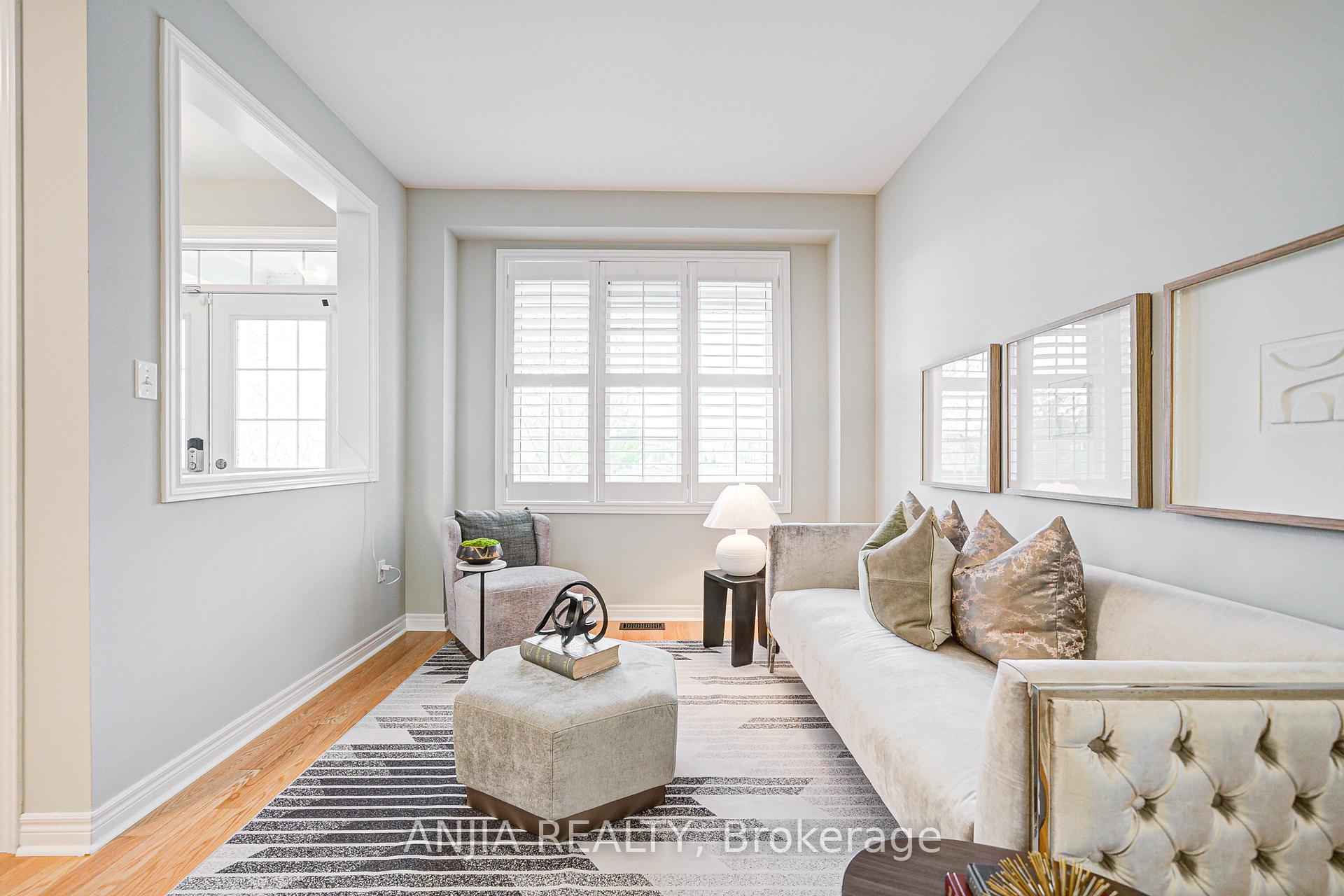 Photo 8 of 9 Desjardin Drive, Markham, Greensborough — HOMEH