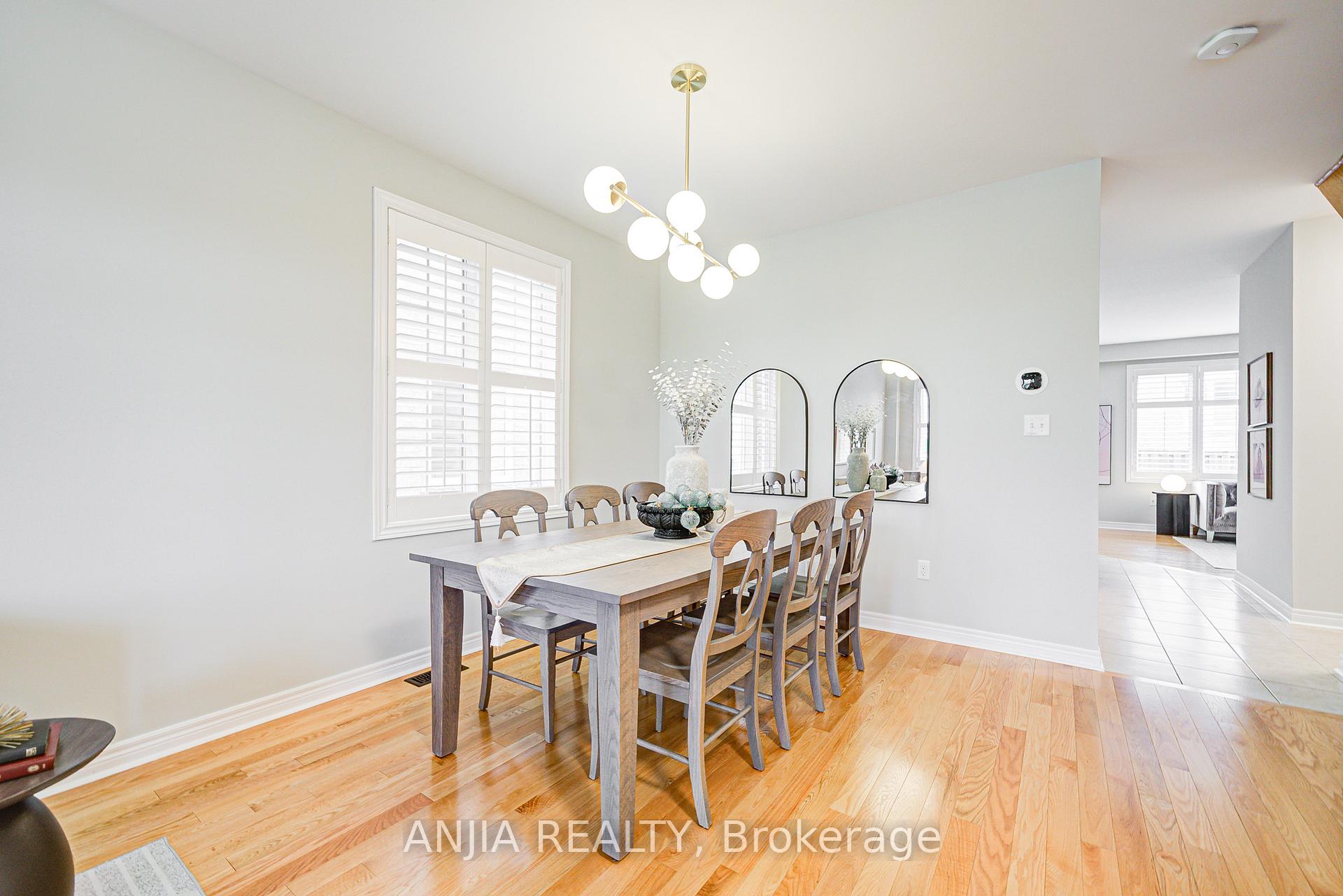 Photo 10 of 9 Desjardin Drive, Markham, Greensborough — HOMEH