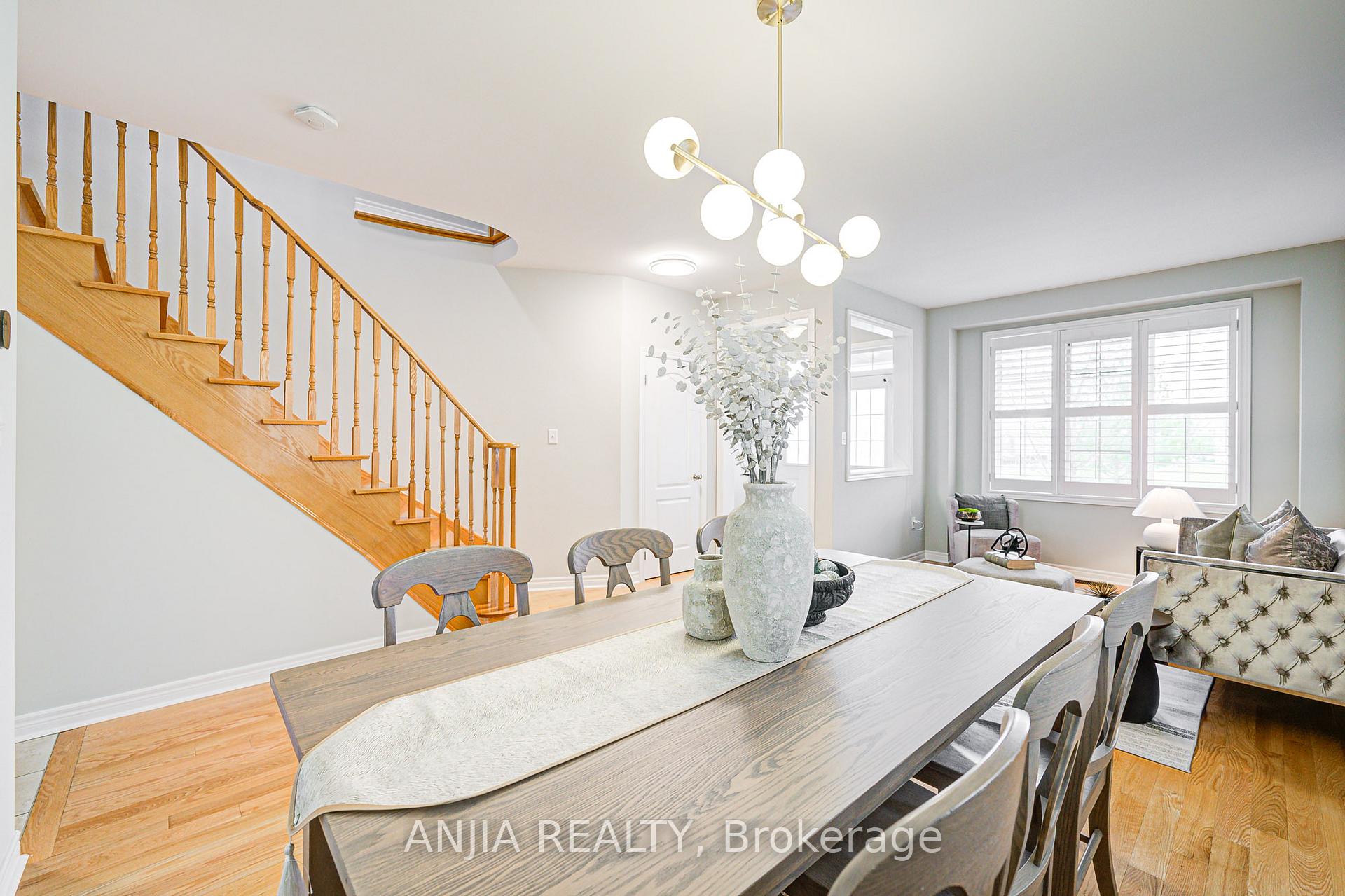 Photo 12 of 9 Desjardin Drive, Markham, Greensborough — HOMEH