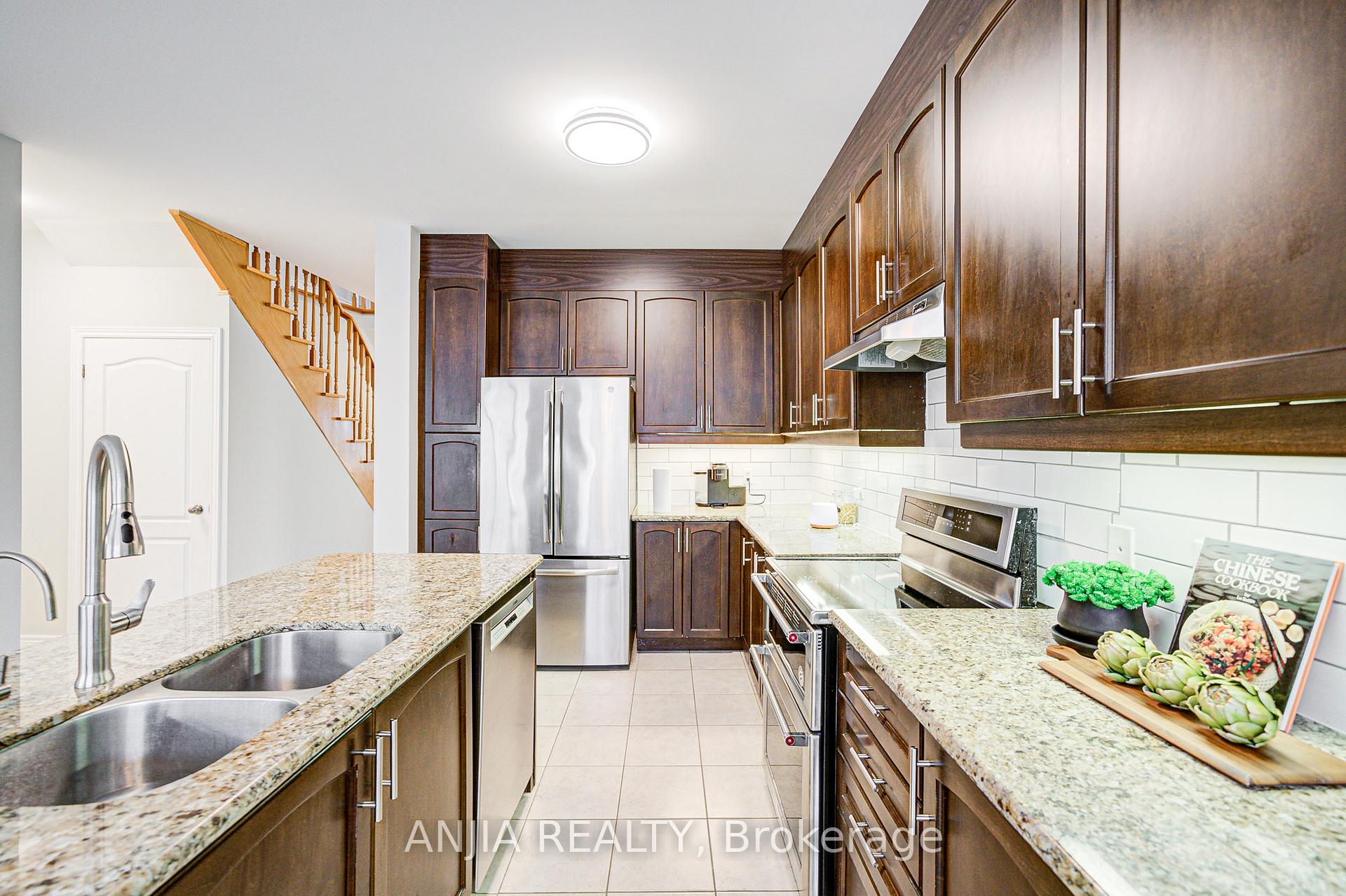 Photo 17 of 9 Desjardin Drive, Markham, Greensborough — HOMEH