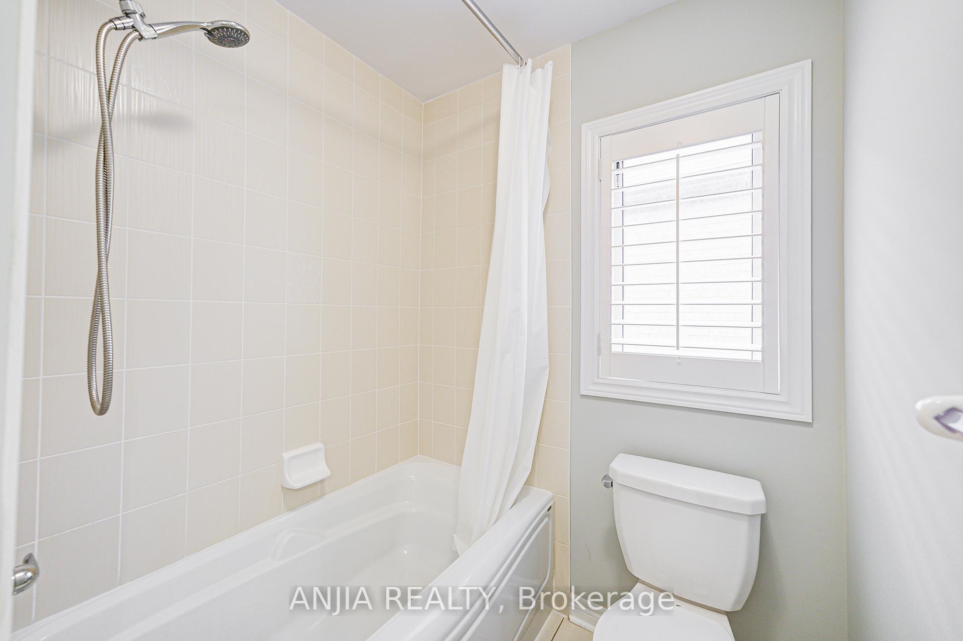 Photo 23 of 9 Desjardin Drive, Markham, Greensborough — HOMEH