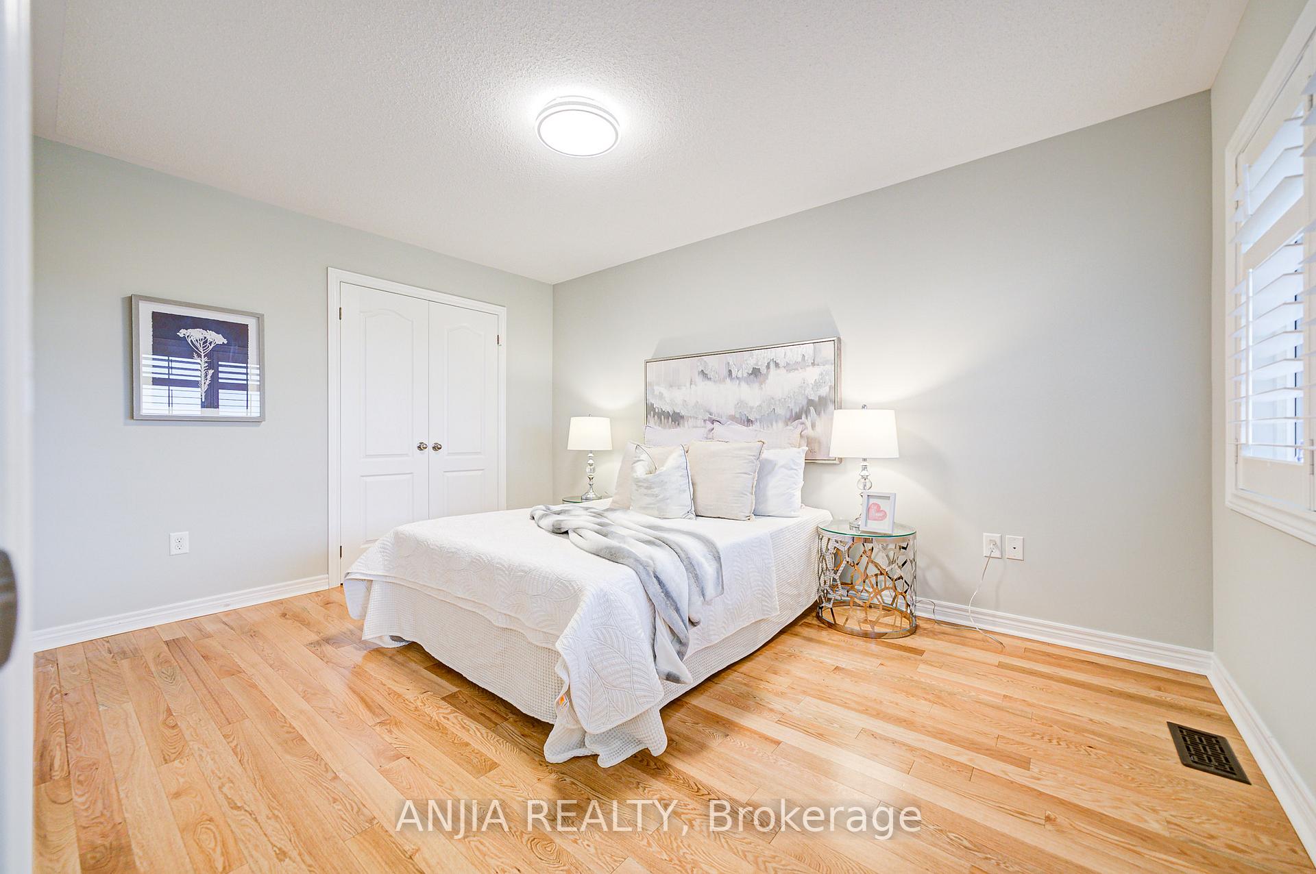 Photo 25 of 9 Desjardin Drive, Markham, Greensborough — HOMEH